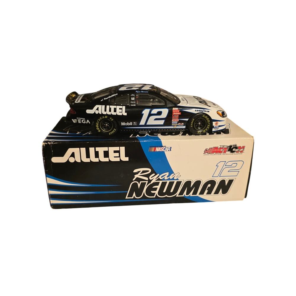 2002 Ryan Newman #12 Alltel Taurus Action 1:24 Diecast 1/10404 Nascar